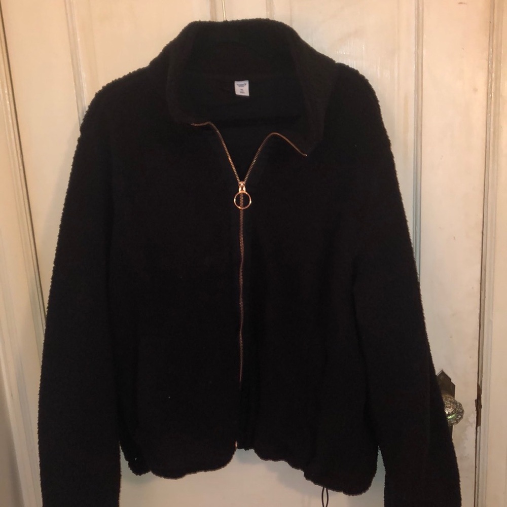 Womans Loose-Fit Sherpa Zip Jacket